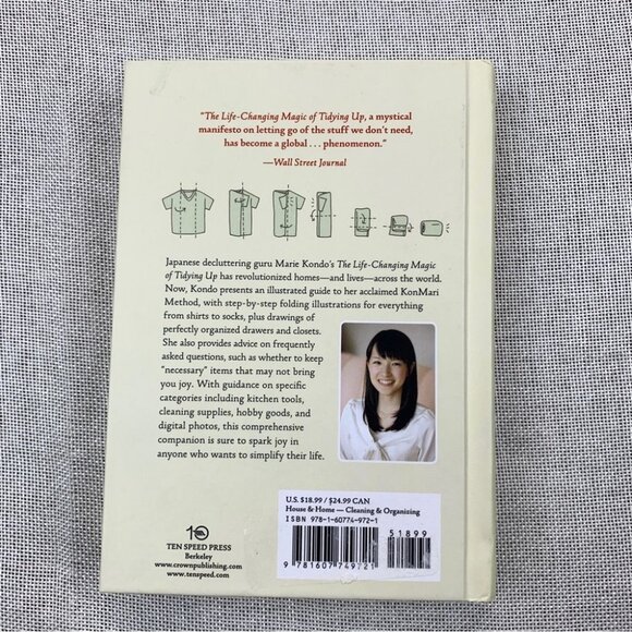 Spark Joy: an Illustrated Master Class on the Art of Organizing and Tidying up - Picture 4 of 7